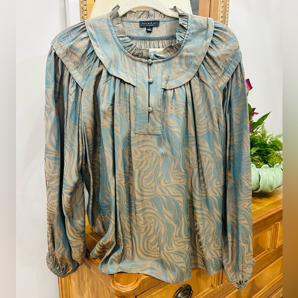 Current Air Tops - Current Air BlueGreen and Tan Swirl Blouse. Like NEW! Wear Year Round.